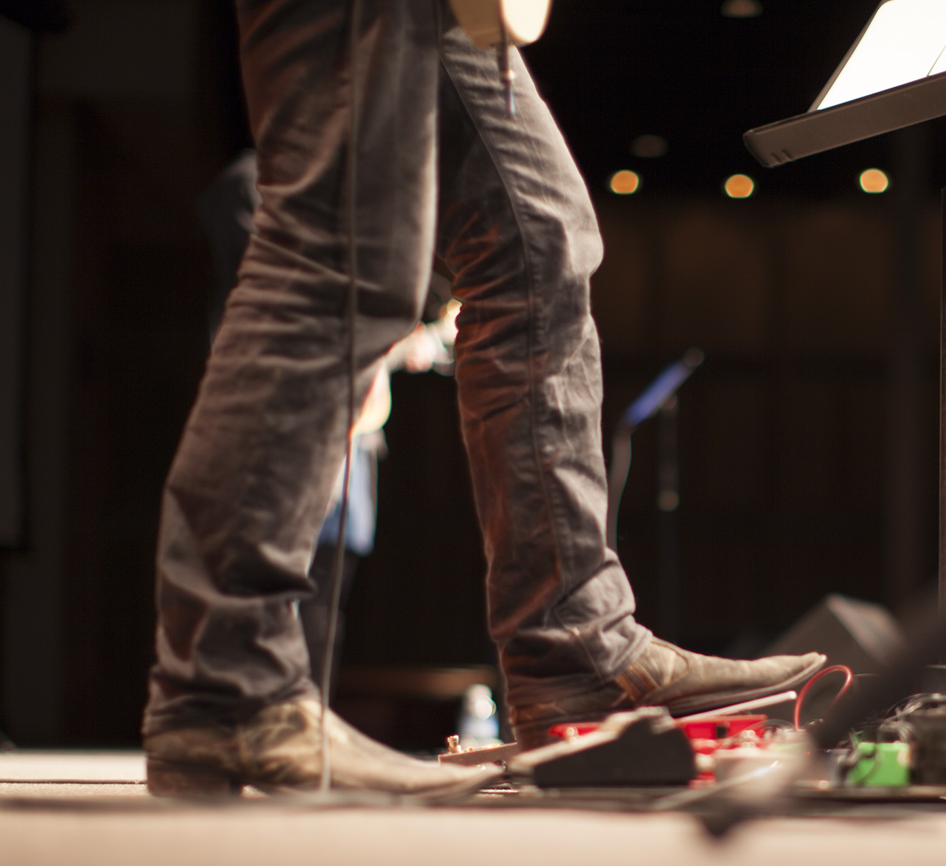 Arranging Guitars and Keyboards at Chuch